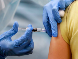 Syarat PTM, USN Kolaka Kembali Gelar Vaksinasi Bagi Mahasiswa