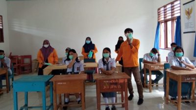 Cerita Mahasiswa UNM KKN di Kecamatan Bambang Mamasa : Suhunya Dingin, Masyarakatnya Ramah