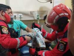 Tangan Bocah di Makassar Tertusuk Pagar Besi Saat Asyik Bermain TikTok