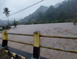 Sungai Meluap, 3 Bangunan Puskesmas dan Puluhan Hektare Sawah di Mehalaan Terendam Banjir