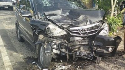 Laka Lantas di Polman Melibatkan 2 Mobil, Pengemudi dan Penumpang Dilarikan ke Puskesmas